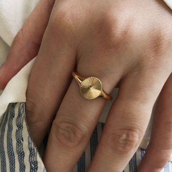 Jewelry - ✨Insta 🌞 sunshine gold plated ring